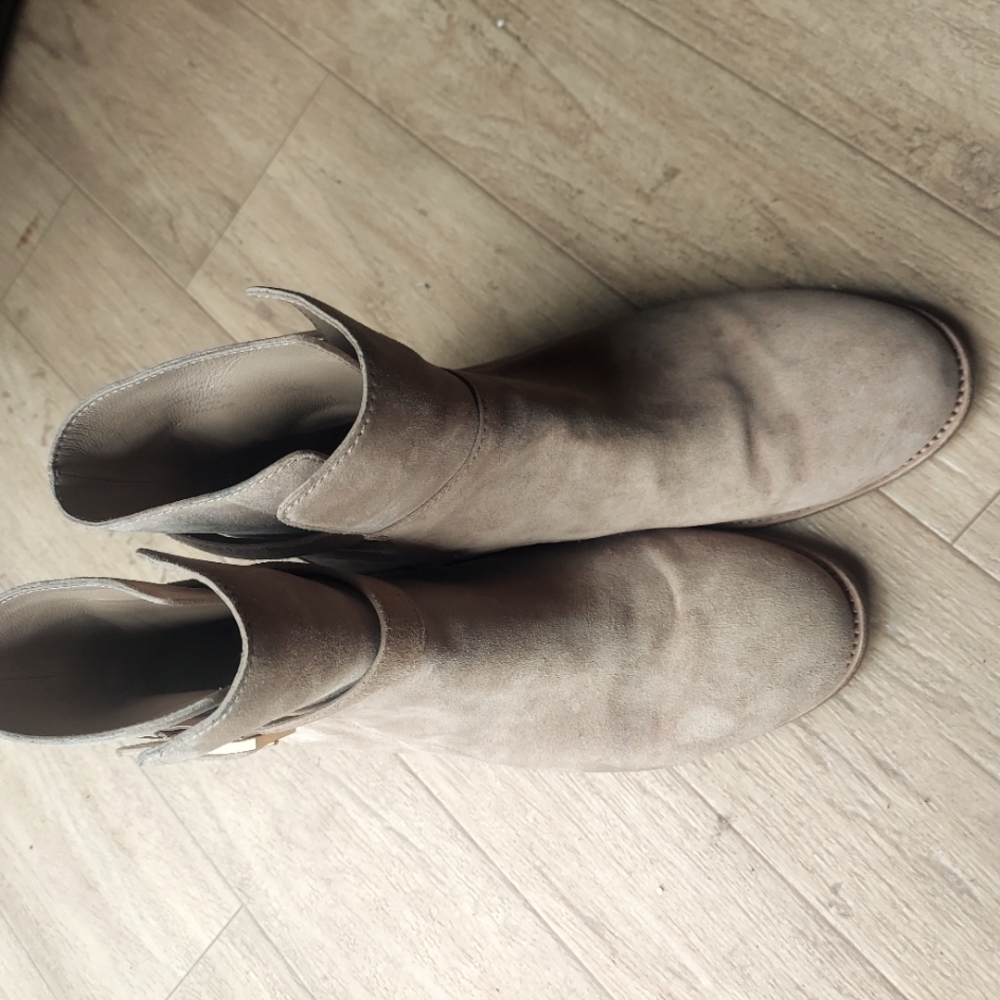 10m Tory Burch Brooke Ankle Bootie Beige Suede Moto Boots Womens‎ - Picture 6 of 13